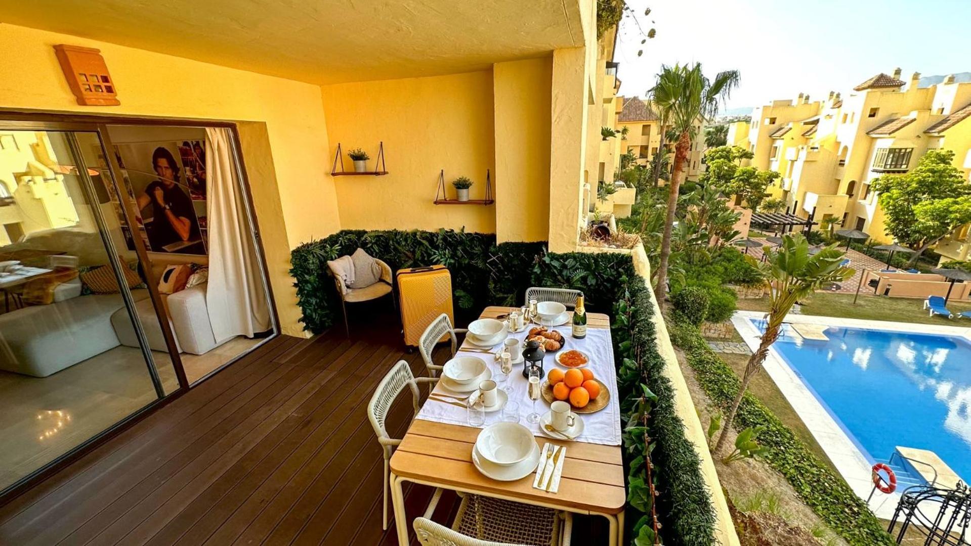 Polo King - Next To Polo Valley * Manilva